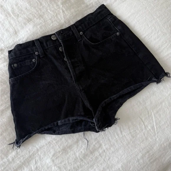 Reformation Dixie High Rise Jean Short in Black - Picture 5 of 11